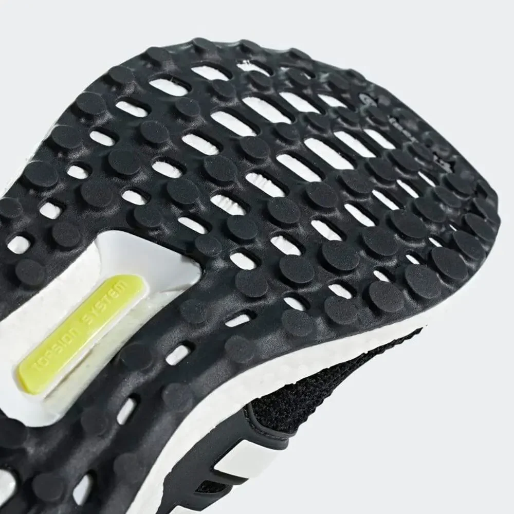 ADIDAS KIDS ULTRABOOST (BIG KID) BLACK/CLOUD WHITE/CARBON 4.5 BIG KID M
